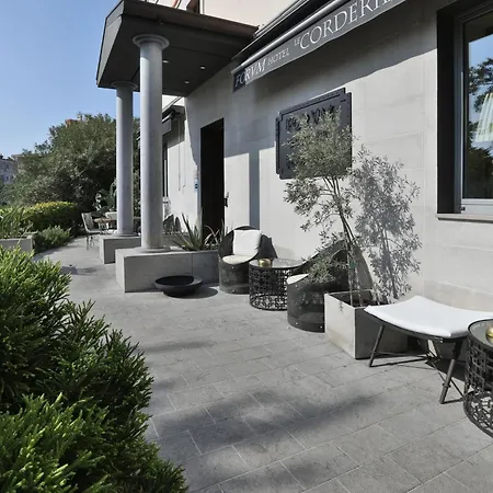 Le Corderie 4* 트리에스테